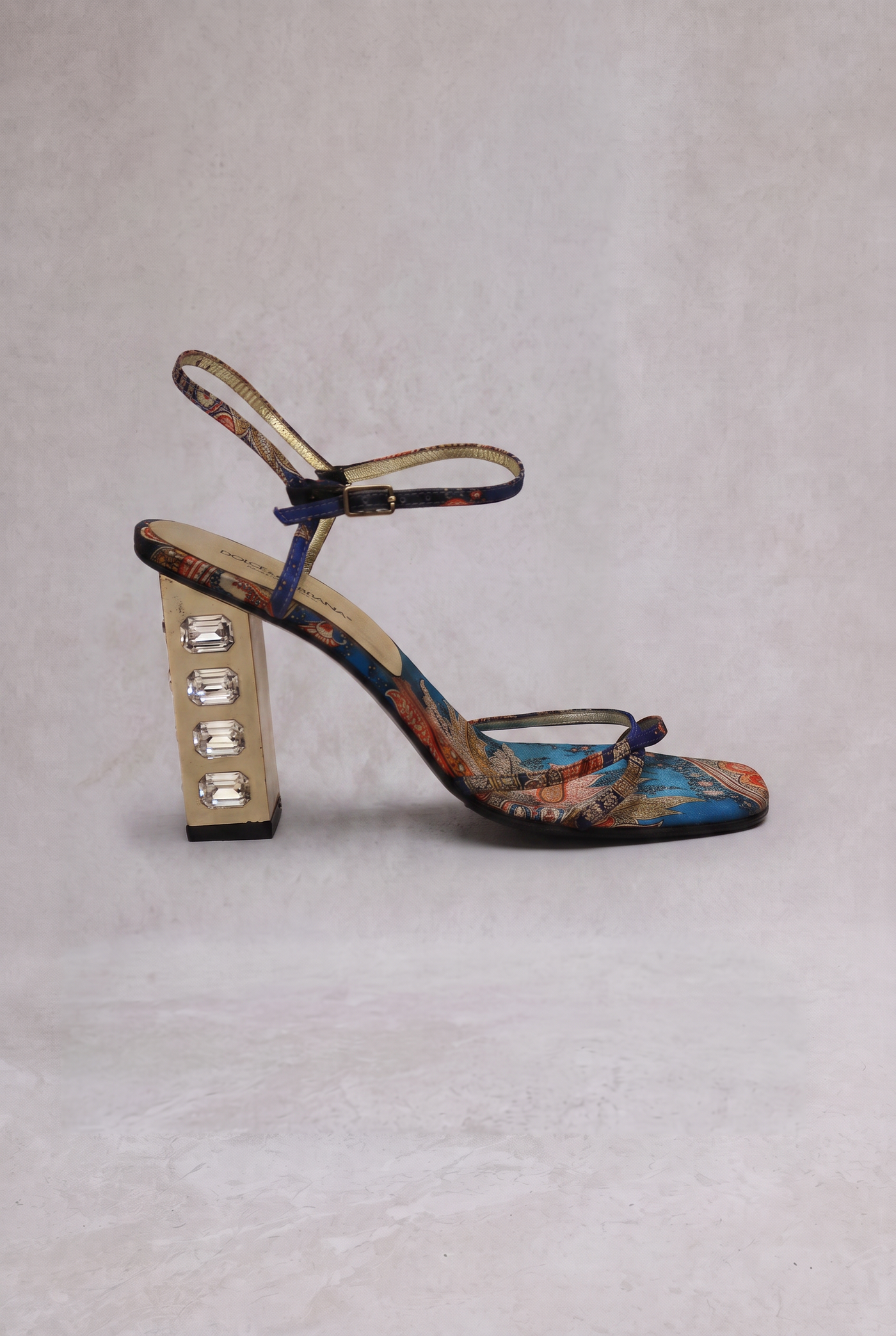 dolce and gabbana ss 2000 blue paisley gem block heels