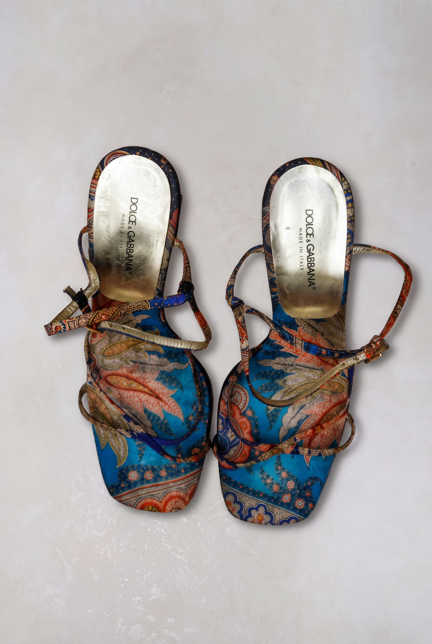 dolce and gabbana ss 2000 blue paisley gem block heels