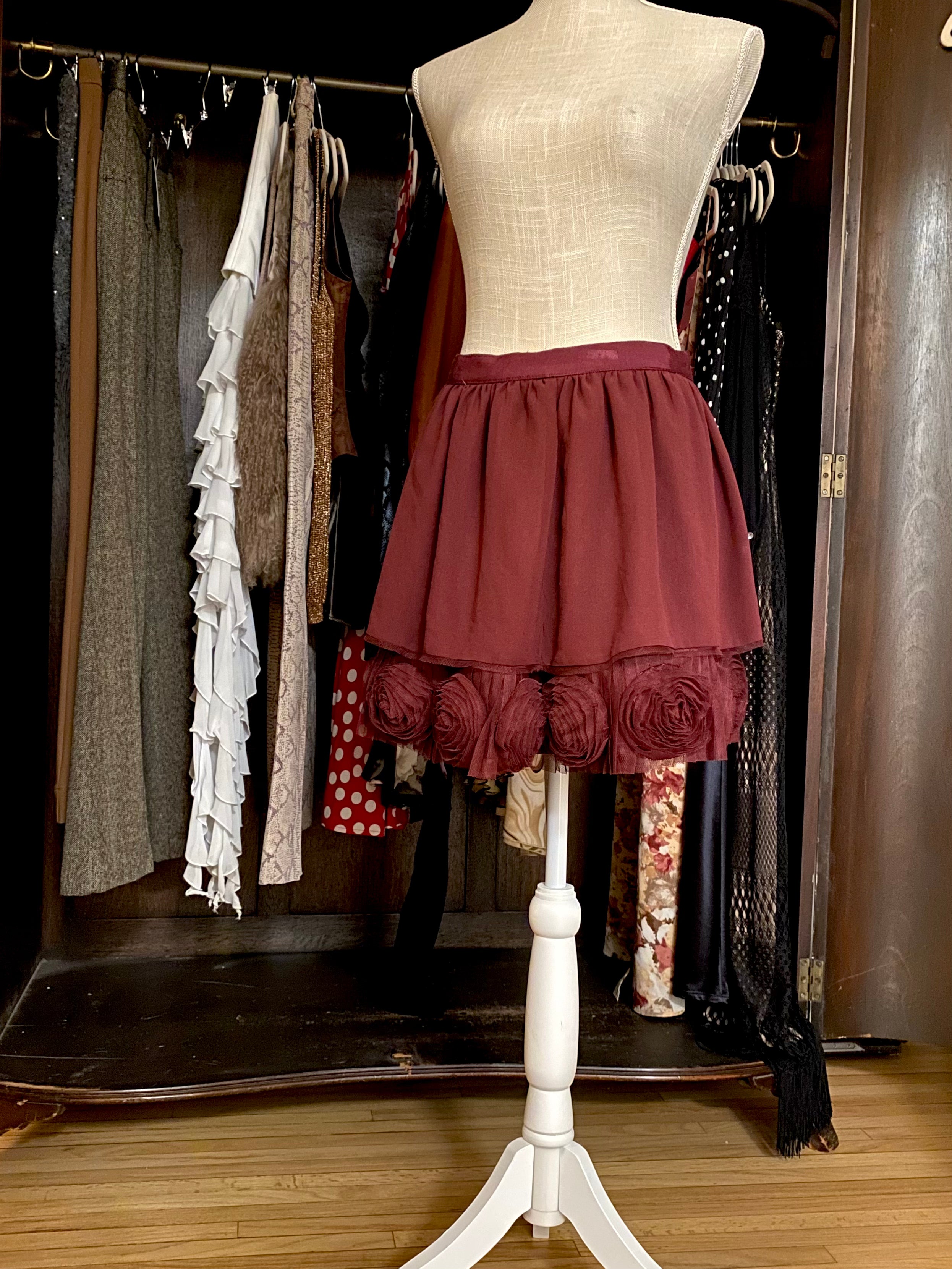 Parisian Rose Skirt (S-M)