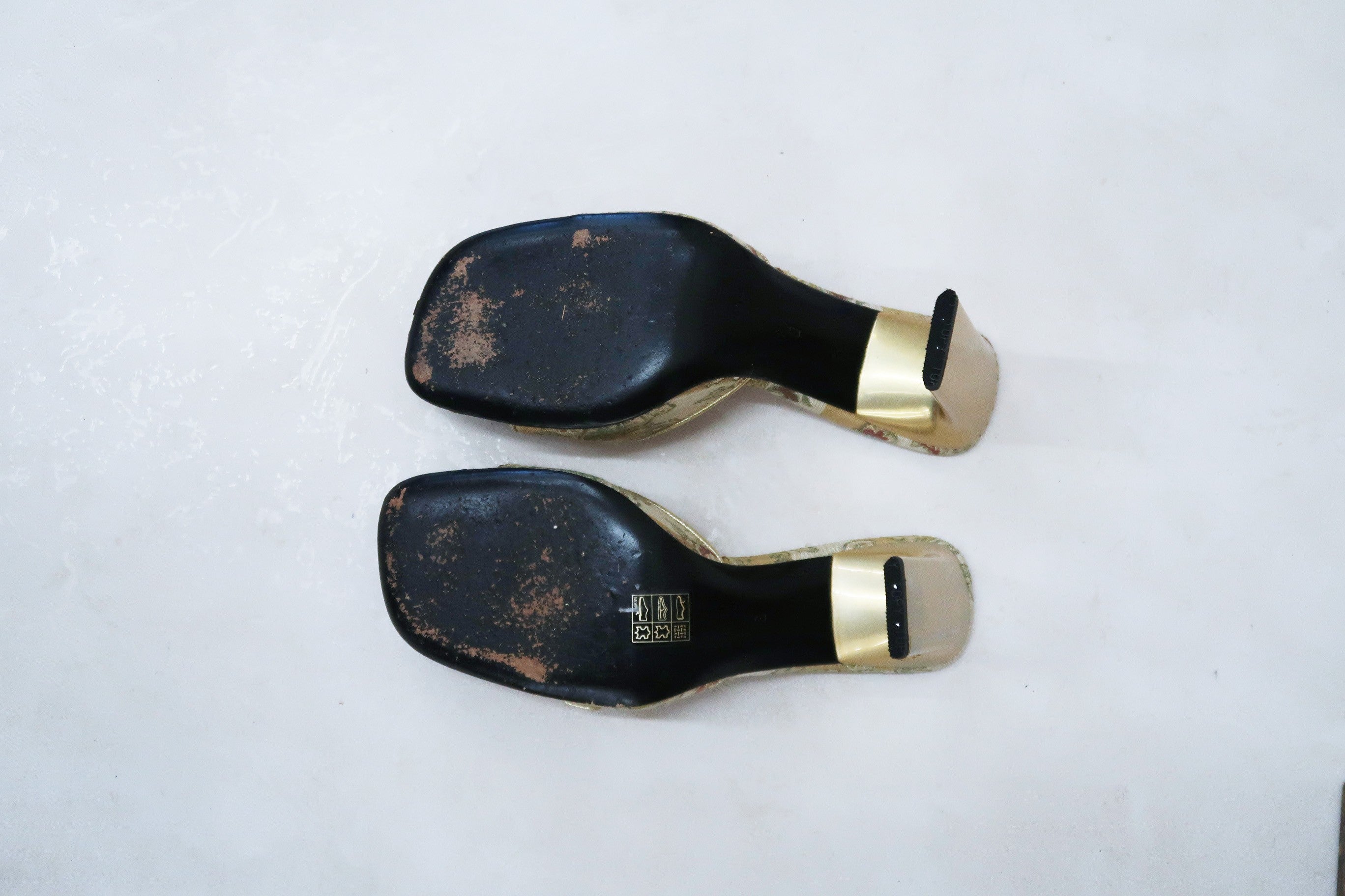 casadei 2000s brocade heels