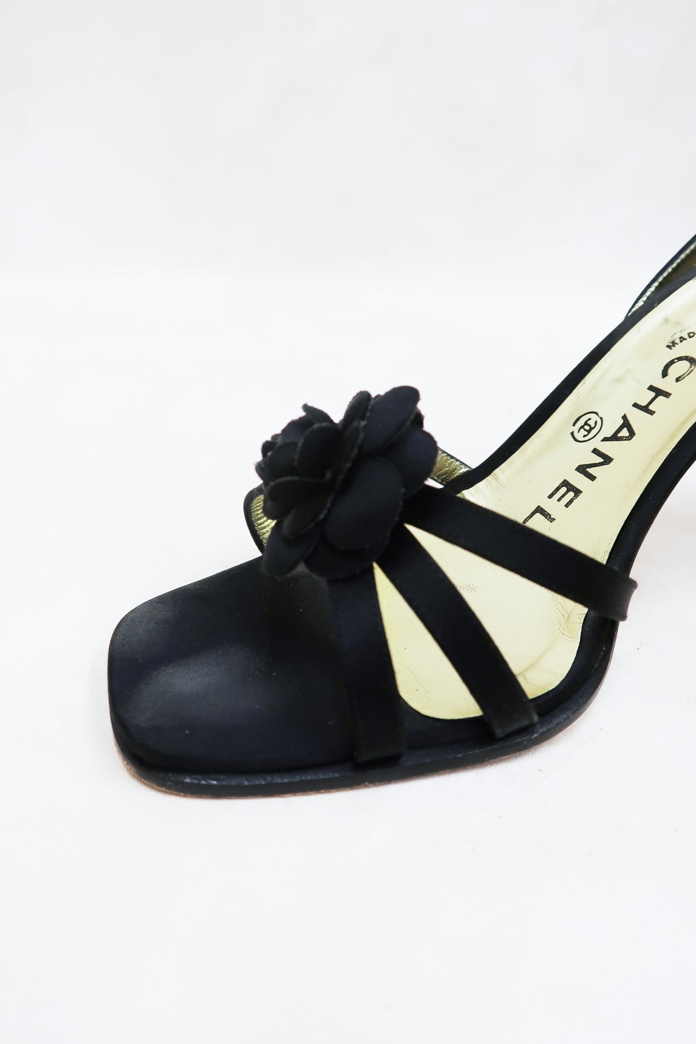 chanel 2000s black camellia slingbacks